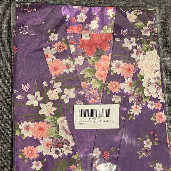 Floral Satin Kimono Robe Short Bridesmaid Robe for Parties Wedding Robes NWT #3 - Picture 5 of 5